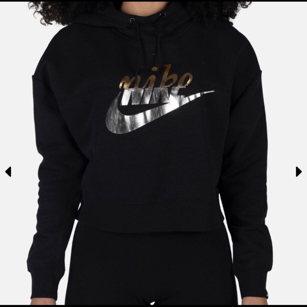 New without tags  Nike crop top hooded sweatshirt